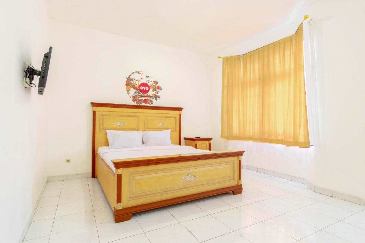 Hotel Oyo Living 2843 Raz House Syariah Medan Exteriér fotografie
