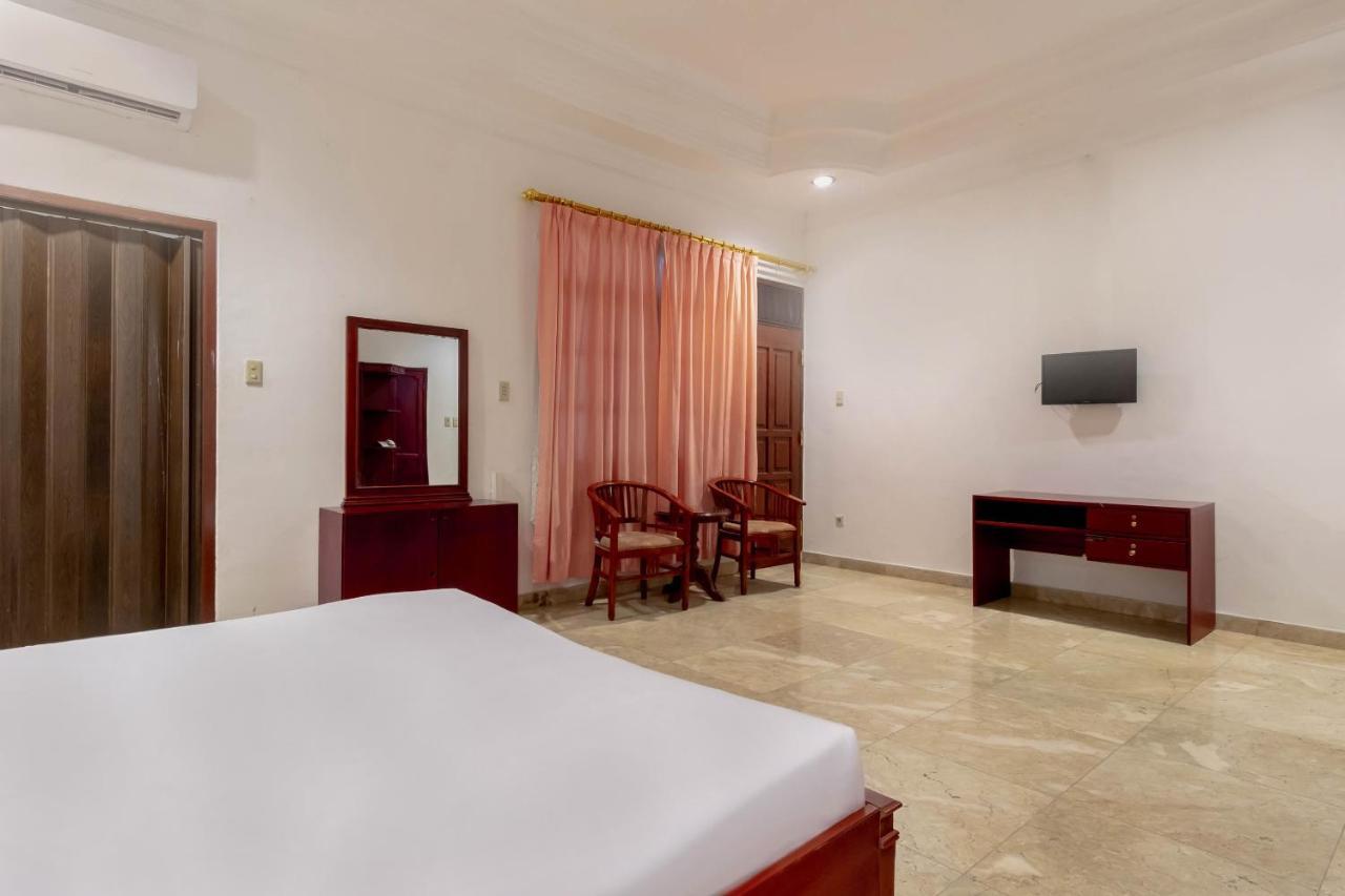 Hotel Oyo Living 2843 Raz House Syariah Medan Exteriér fotografie