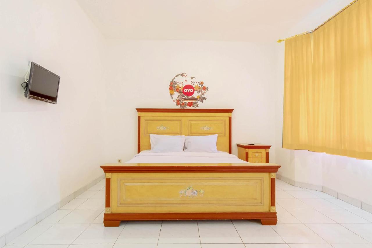 Hotel Oyo Living 2843 Raz House Syariah Medan Exteriér fotografie