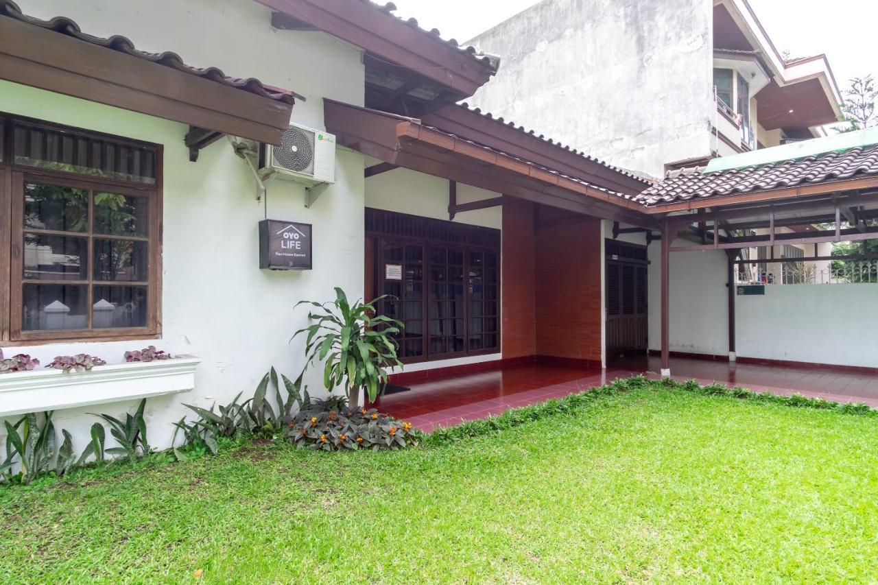 Hotel Oyo Living 2843 Raz House Syariah Medan Exteriér fotografie